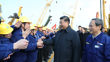 徐工集團(tuán)牽頭組建的制造業(yè)創(chuàng)新中心，將積極實(shí)踐《中國(guó)制造2025》中所提出的“形成整機(jī)牽引和基礎(chǔ)支撐協(xié)調(diào)互動(dòng)的產(chǎn)業(yè)創(chuàng)新發(fā)展格局”的發(fā)展模式；充分吸納全產(chǎn)業(yè)鏈、全價(jià)值鏈、全行業(yè)的優(yōu)勢(shì)創(chuàng)新資源，建立以為徐州為中心、輻射全國(guó)的創(chuàng)新平臺(tái)。